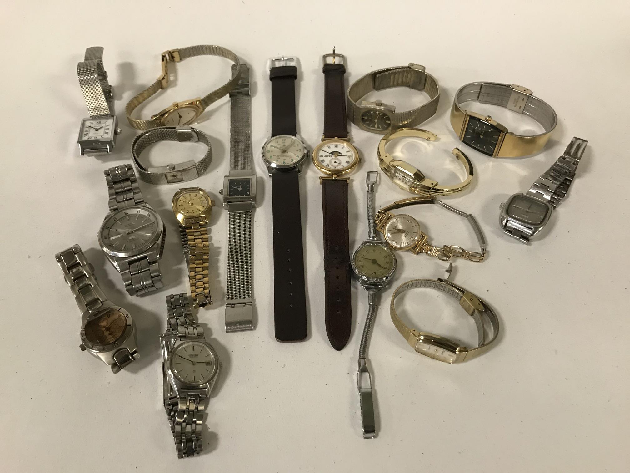 QTY OF WATCHES