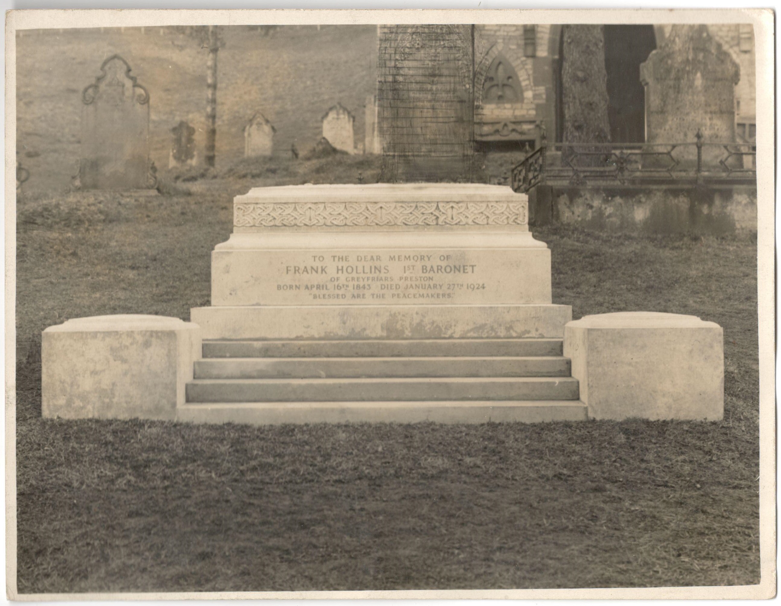 PHOTOGRAPH OF GRAVESTONE OF FRANK HOLLINS 1st BARONET OF GREYFRIARS PRESTON