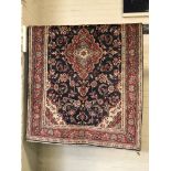 FINE CENTRAL PERSIAN SAROUK RUG 200CM X 130CM