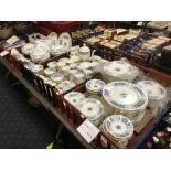 COLLECTION OF DINNER / TEA SERVICES INCL. COALPORT