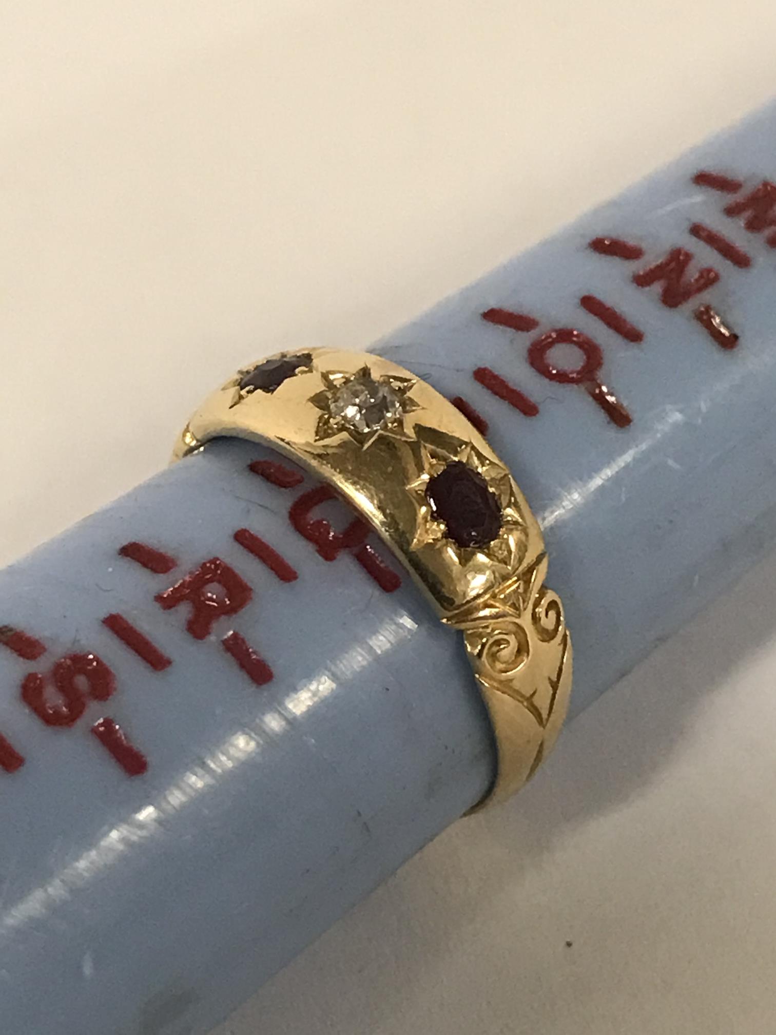 18CT GOLD DIAMOND & RUBY GYPSY RING