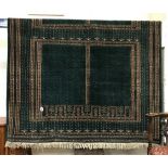 LARGE RUG - GREEN GROUND