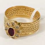 HIGH CARAT GOLD RING