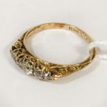 18CT GOLD & 5 STONE DIAMOND RING