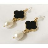 9CT GOLD PEARL EARRINGS