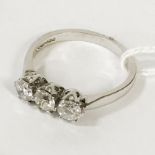 18CT WHITE GOLD & DIAMOND 3 STONE RING - APPROX 1CT TOTAL