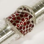 18CT WHITE GOLD & DIAMOND MODERN RING ON RED GROUND