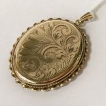 9CT GOLD LOCKET