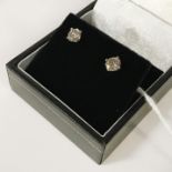 18CT WHITE GOLD & DIAMOND STUD EARRINGS - APPROX 1CT