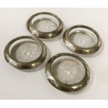 SET 4 SILVER & GLASS COASTERS