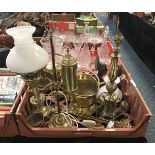 TRAY OF BRASSWARE