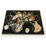 QTY OF COSTUME JEWELLERY INCL. SILVER ITEMS