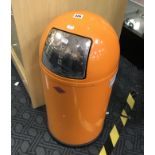 RETRO ORANGE DUSTBIN