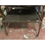 METAL TABLE