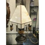 TIFFANY STYLE TABLE LAMP