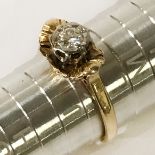 18CT GOLD SINGLE STONE DIAMOND RING