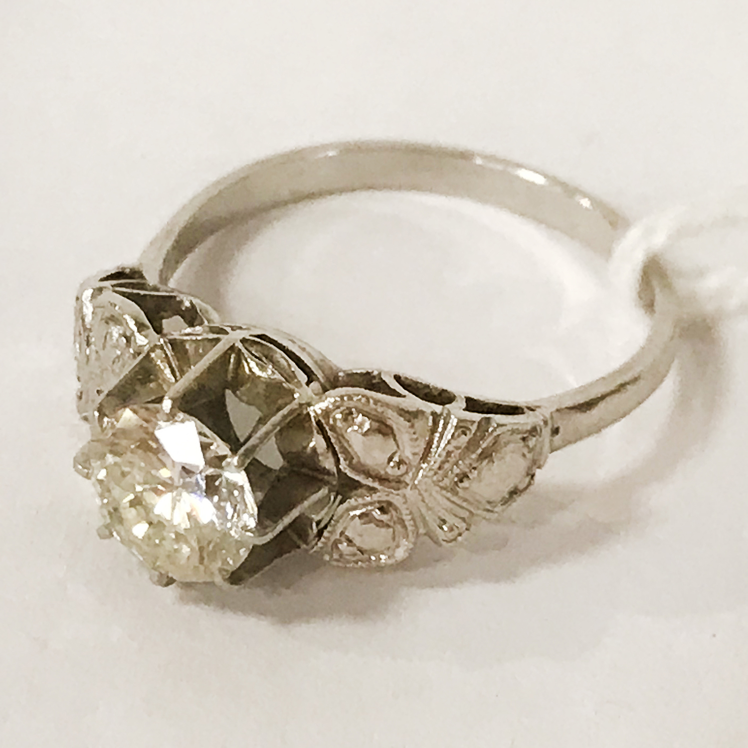 PLATINUM SINGLE STONE DIAMOND RING - APPROX 1CT