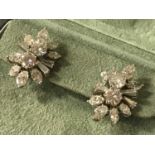 STUNNING PAIR OF WHITE GOLD MULTI DIAMOND EARRINGS WITH APPROX 6.5 CTS OF DIAMONDS TOTAL