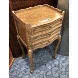 SMALL SIDE CABINET WITH DRAWERS
