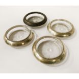 SET 4 SILVER & GLASS COASTERS