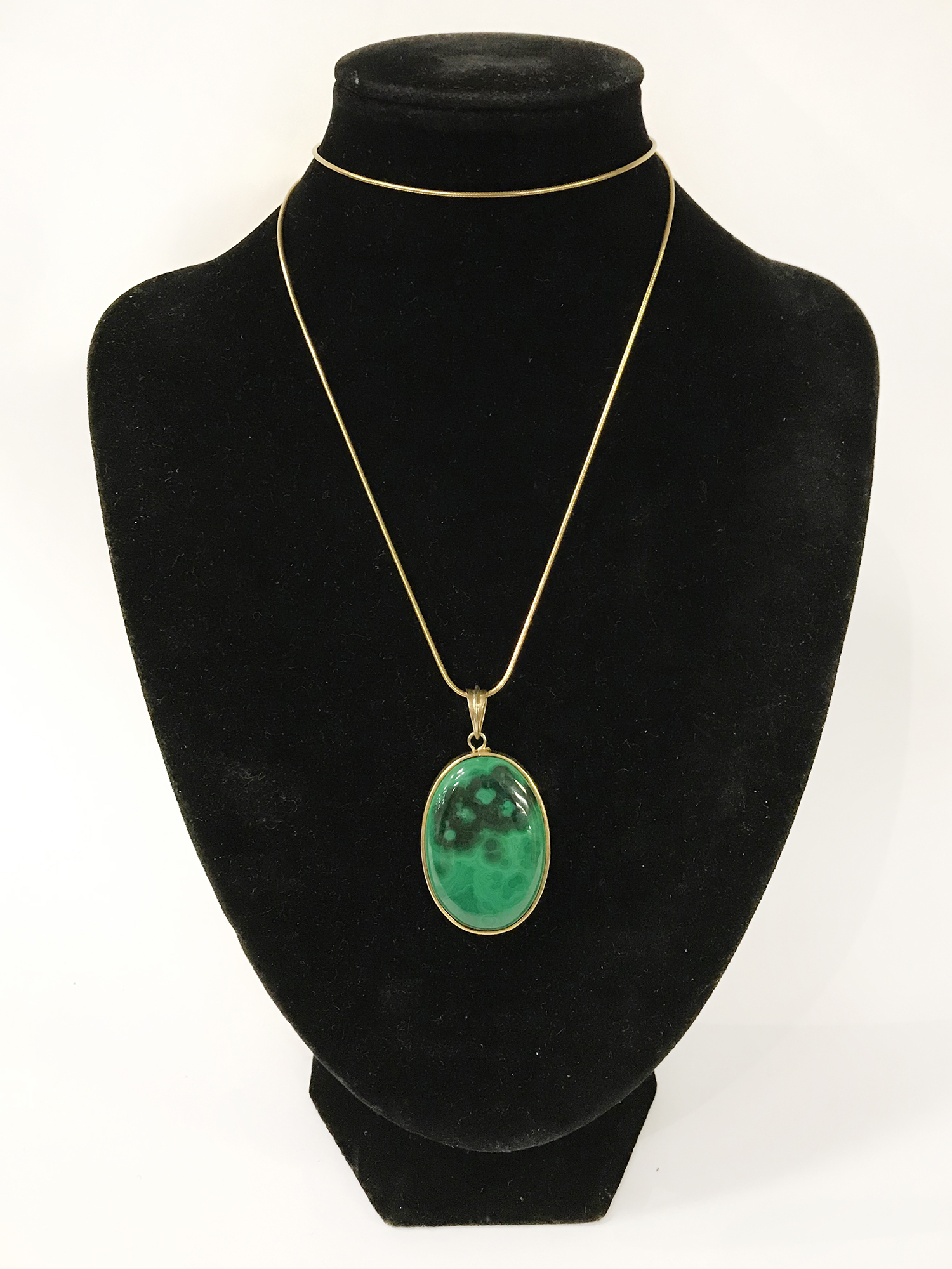 14K GILT SILVER MALACHITE PENDANT & CHAIN