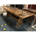 EXTENDING OAK REFECTORY TABLE IN GOOD CONDITION - LENGTH 160CM EXTENDS TO 220CM X WIDTH 82CM