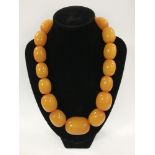 BAKELITE BUTTERSCOTCH COLOUR BEADS