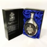 DIMPLE ROYAL DECANTER WHISKEY IN PRESENTATION BOX
