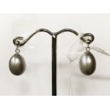 9CT WHITE GOLD PEARL EARRINGS