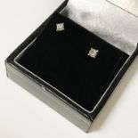 PAIR 18CT GOLD DIAMOND STUD EARRINGS WITH APPROX TOTAL WEIGHT OF 0.40CT