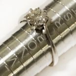 18CT GOLD DIAMOND RING - APPROX 1CT