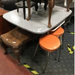 FORMICA KITCHEN TABLE & 2 STOOLS