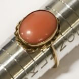 18CT GOLD CORAL RING