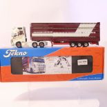 Tekno Volvo FH04 Globetrotter XL 6 x 2 Iron Man Livestock Trailer - Beedie Bros