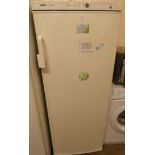 A Bosch classixx larder refrigerator, 156 x 67cm