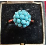 A 9ct gold turquoise cluster ring, 2.9 gm.