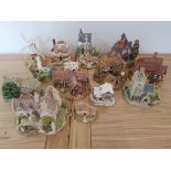 Lilliput Lane; a collection of 14 houses (14).