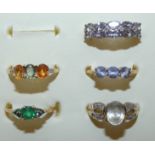 5 x 9ct gold gem set dress rings, weight 11g (5)