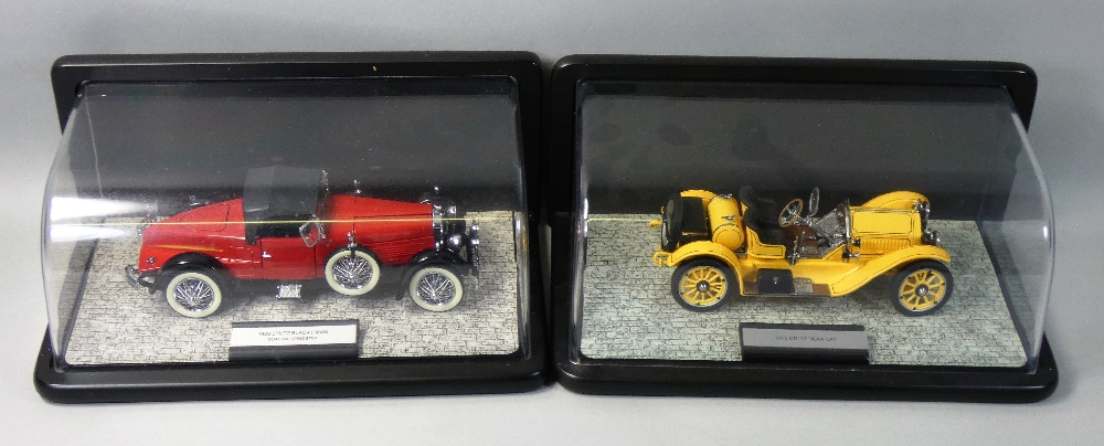 Franklin Mint precision models, 1:24 scale 1928 Stutz Black Hawk Boattail Speedster, together with a - Image 2 of 2