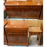 Sideboard in yew wood offering 4 cupboards, with drawers above 153 cm long, together with a yew wood