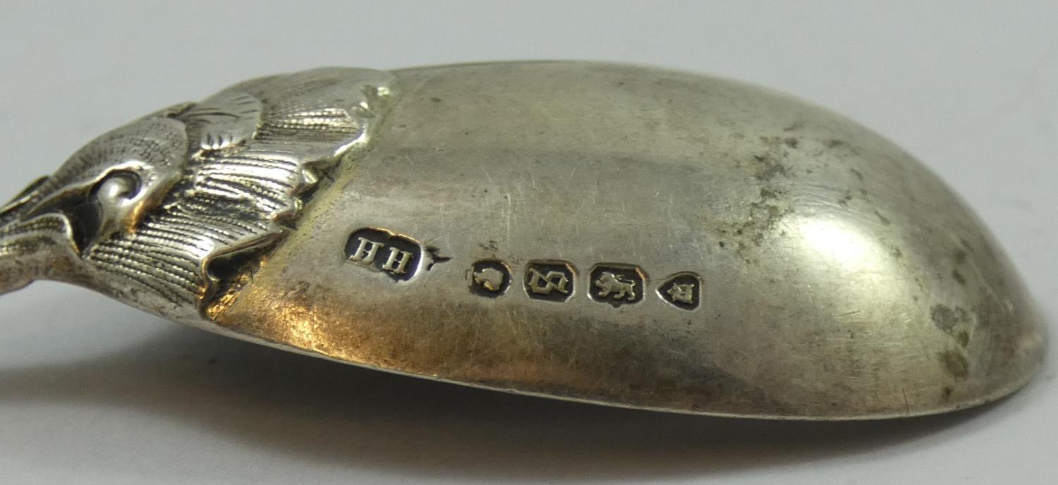 A hand made silver caddy spoon, by APRS, London 2000, Millennium duty mark, with pierced bird motif, - Image 3 of 6