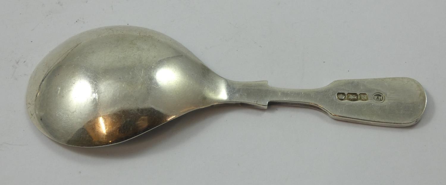 A hand made silver caddy spoon, by APRS, London 2000, Millennium duty mark, with pierced bird motif, - Image 5 of 6