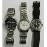 2 Seiko automatic bracelet watches (in working order) with Civic quart 2 watch issued in 1995 to