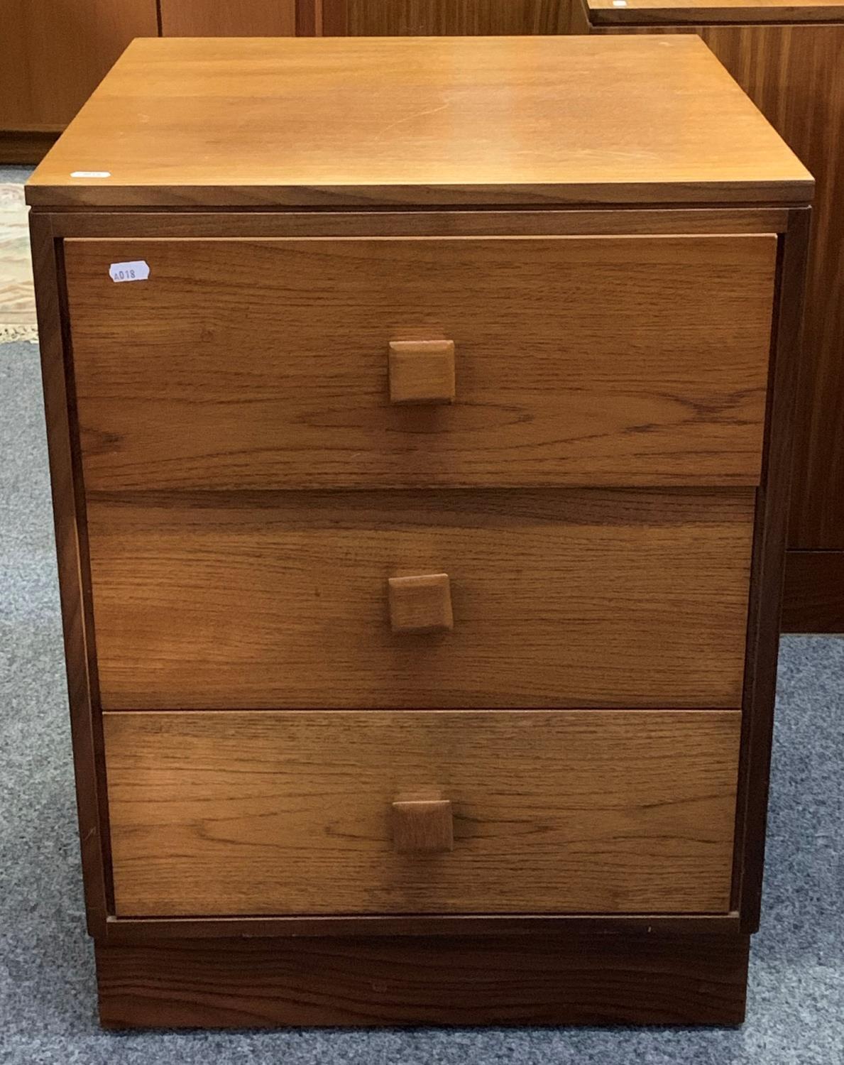 A pair of teak 3 drawer bedside chests together with a matching 3 drawer chest (3). - Image 2 of 3