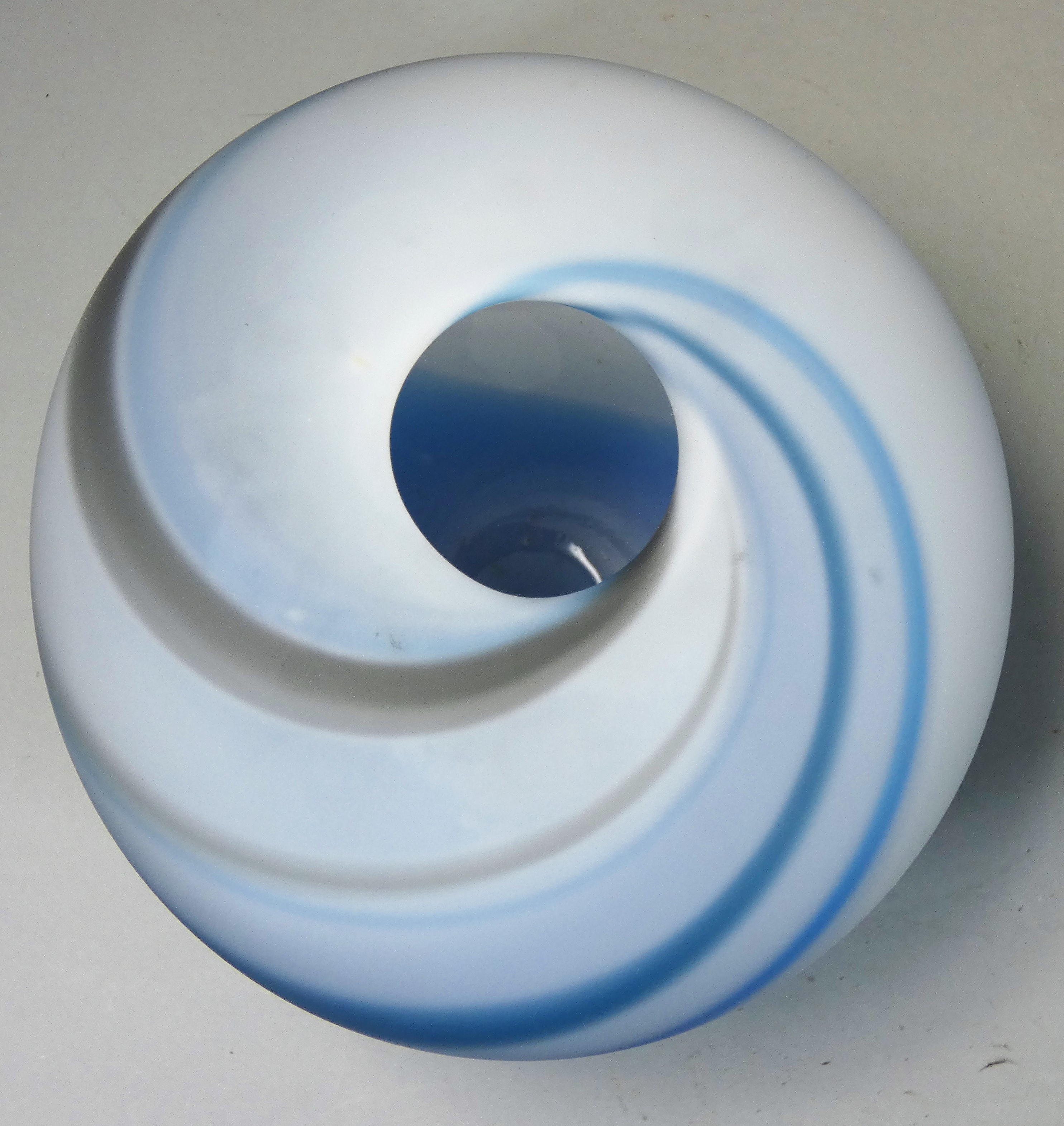 Deborah Fladgate (b.1957), a globular glass vase with light blue swirl design, etched signature - Image 2 of 4