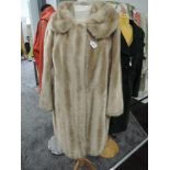 A vintage ladies blonde Faux fur coat in Good condition.