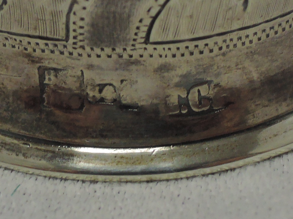 A small Russian silver vodka goblet having scenic engraving with baluster stem to stepped circular - Image 3 of 4