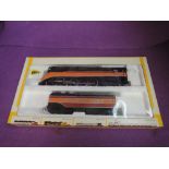 A Bachmann HO scale SP-WP Southern Pacific 4-8-4 steam loco & tender, Daylight 4454, boxed 673