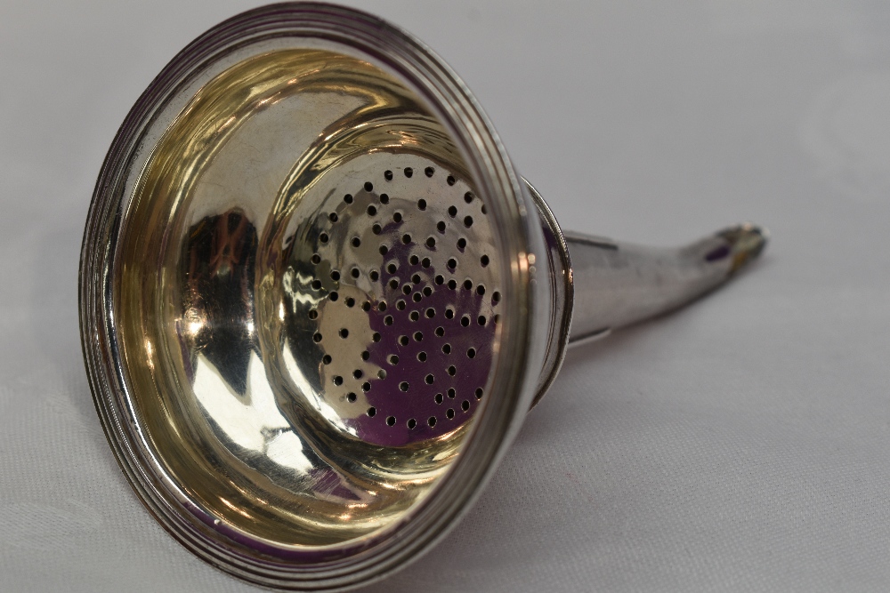 A George III silver two piece wine funnel having pierced strainer and reeded decoration to rim, - Image 2 of 3