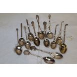 Thirteen HM silver teaspoons of golf interest, approx 164.8g